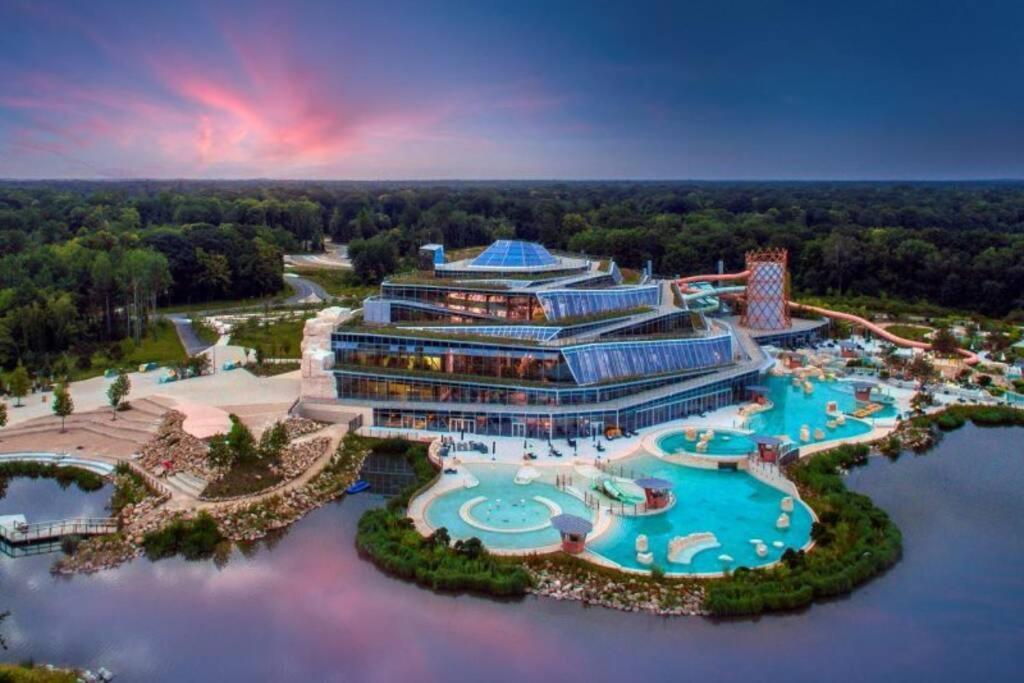 Crystal Apartment Disneyland Bmyguest Montévrain Dış mekan fotoğraf